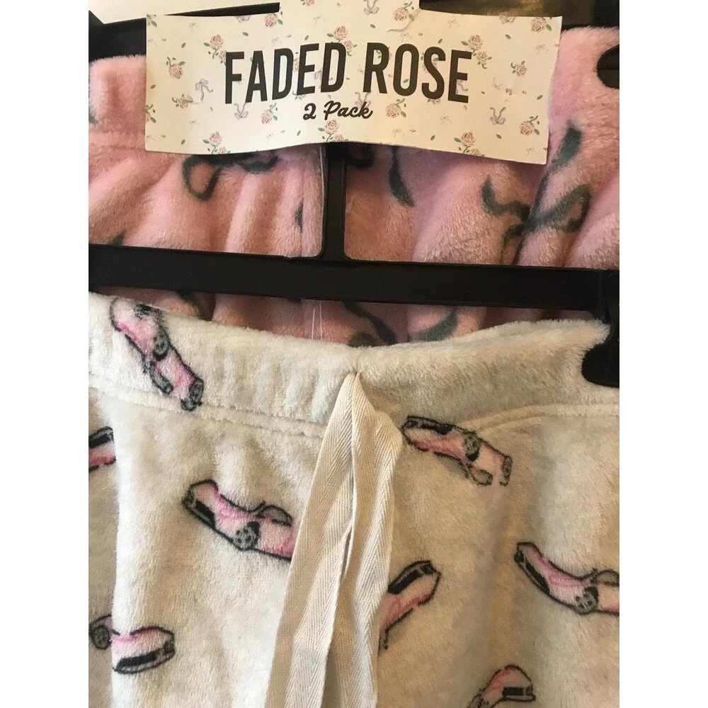 Fade Rose Women’s  Pajamas Shorts Size M Pink/ Ivory Color Intimate  Sleepwear - Picture 3 of 13
